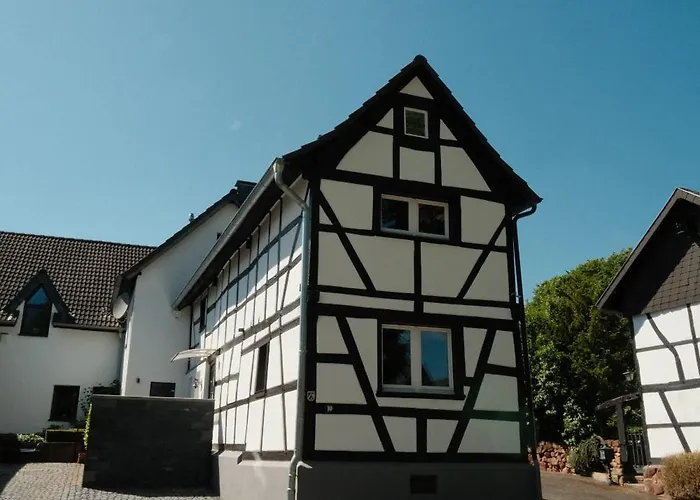 Fachwerklust In Der Eifel Feriehus Mechernich
